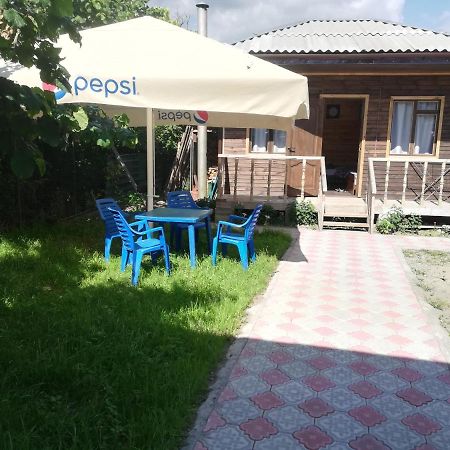 Домик Для Семьи Alakhadzi Exterior photo